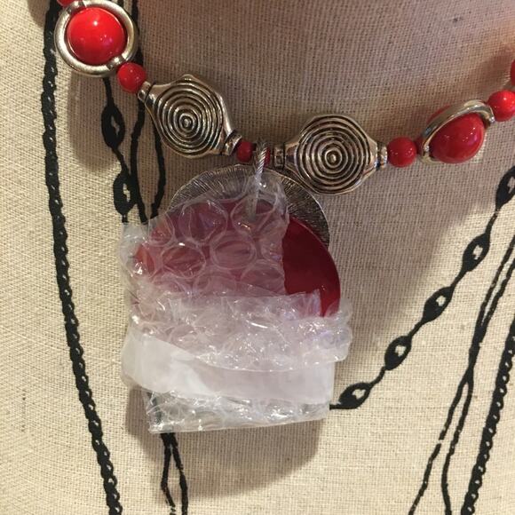 Zevar by Treska Round Necklace Red Silver - Picture 8 of 11